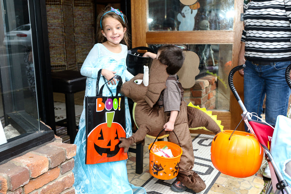 Halloween Trick or Treat Downtown Morganton 2019-9416.JPG